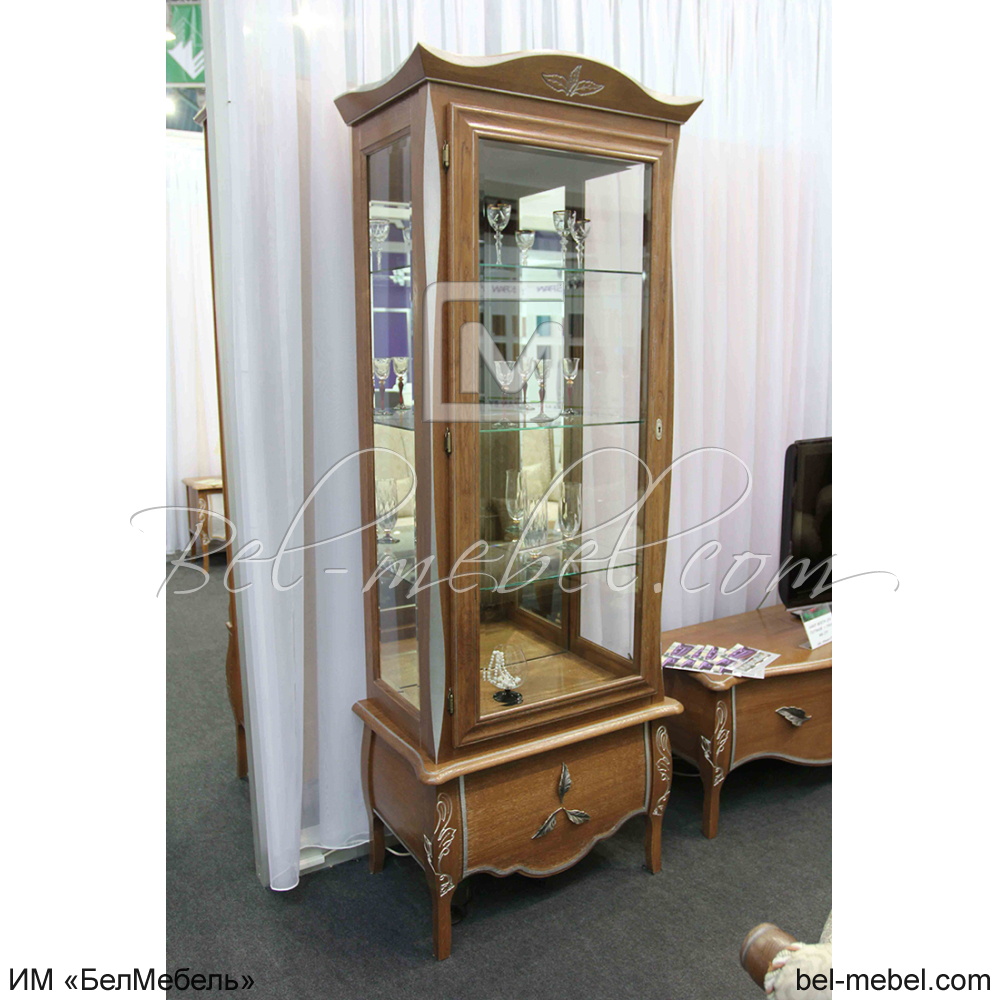Шкаф с витриной "Трио" ММ-279-01